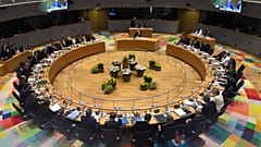 Deux hommes, deux femmes, "l'équilibre parfait" selon l'état-major européen