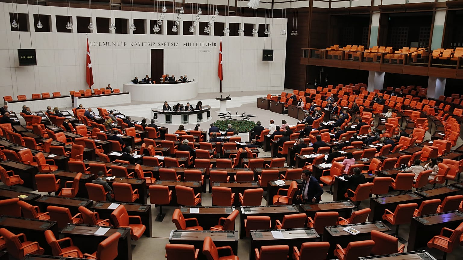 Türkiye Büyük Millet Meclisi (TBMM) Genel Kurulu, TBMM Başkanvekili Celal Adan başkanlığında toplandı. ( Doğukan Keskinkılıç - Anadolu Ajansı )
