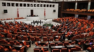 Türkiye Büyük Millet Meclisi (TBMM) Genel Kurulu, TBMM Başkanvekili Celal Adan başkanlığında toplandı. ( Doğukan Keskinkılıç - Anadolu Ajansı )