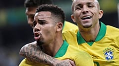 Gabriel Jesus festeggia con Everton. 
