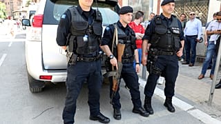 Kosova cinayetle suçlanan Sırp politikacı için uluslararası yakalama emri çıkardı