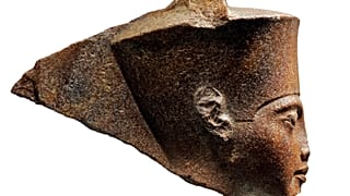 Une tête de Toutankhamon aux enchères à Londres, l'Egypte crie au vol !