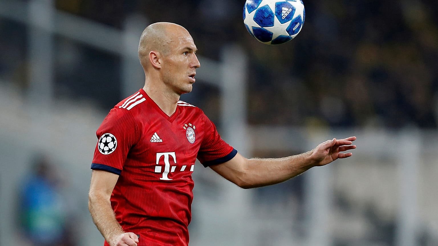 Arjen Robben, l'ultima ala romantica, lascia il calcio