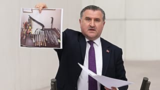 Sporda şiddete karşı yeni önlemler içeren kanun teklifi, TBMM'de kabul edilerek yasalaştı