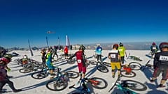 Huge pile-up at Mountain of Hell bike race makes for 'mother of all crashes'