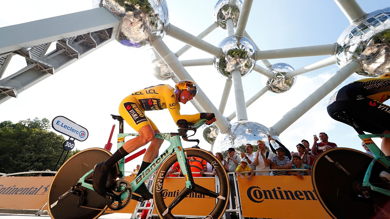 Volta à França: Jumbo-Visma vence e Mike Teunissen mantém liderança