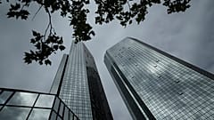 Elbocsátja 18 ezer dolgozóját a Deutsche Bank