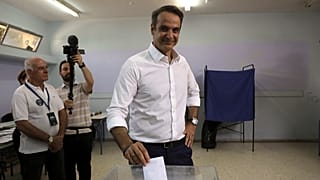 كيرياكوس ميتسوتاكيس زعيم حزب الديمقراطية الجديدة المحافظ