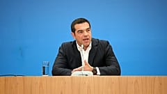 Τσίπρας: Θα συνεχίσουμε τον αγώνα πιο έμπειροι και πιο δυνατοί