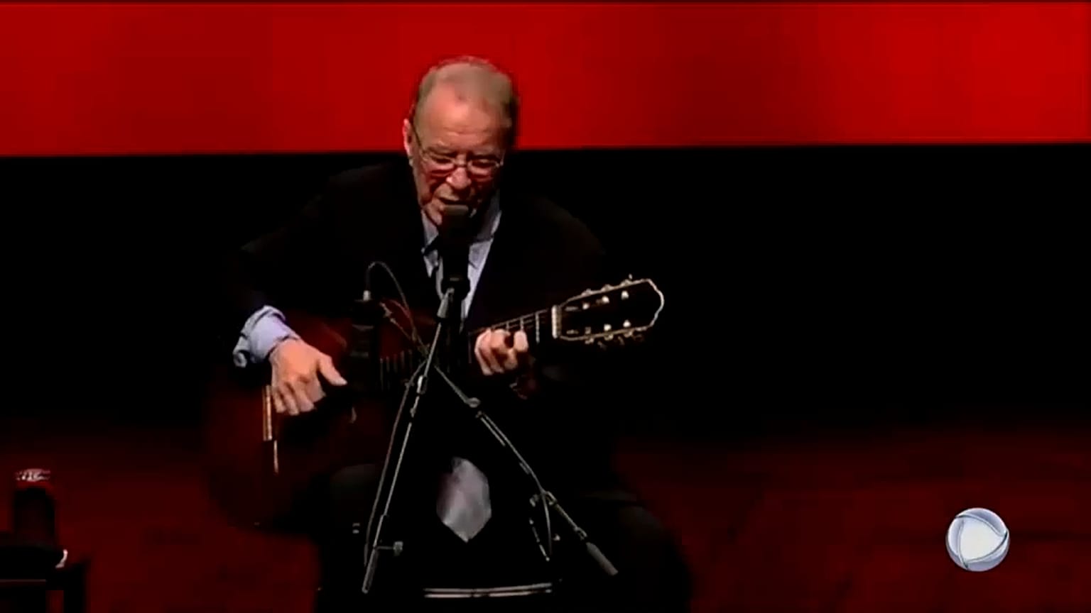 Le monde entier rend hommage à Joao Gilberto, le père de la Bossa Nova