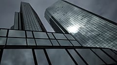 Deutsche Bank reiventata: "Ci liberiamo di cose che non portano profitto"