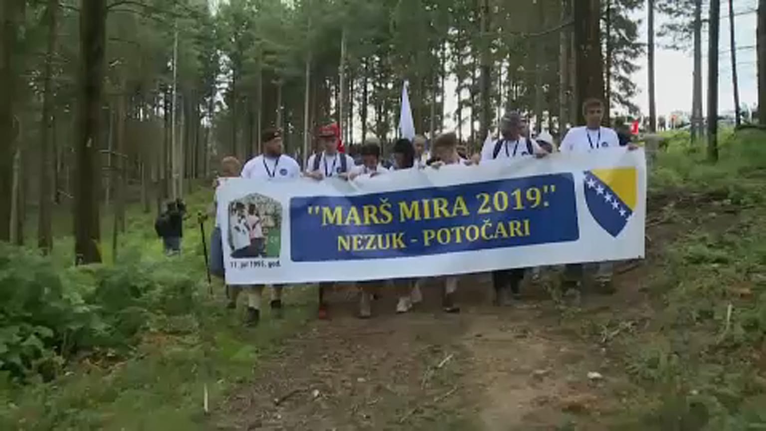 Többnapos menettel emlékeznek a srebrenicai mészárlásra 