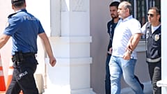 Pendik D-100 Karayolu'nda içinde hamile kadının bulunduğu araca saldırı 