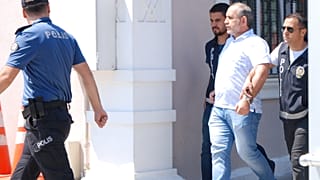Pendik D-100 Karayolu'nda içinde hamile kadının bulunduğu araca saldırı 