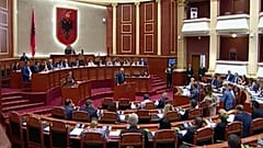 Albania: parlamento contro il capo dello Stato