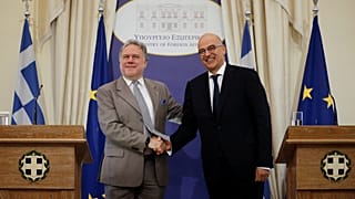 Δένδιας στο ΥΠΕΞ: Επιδίωξη η συναίνεση 