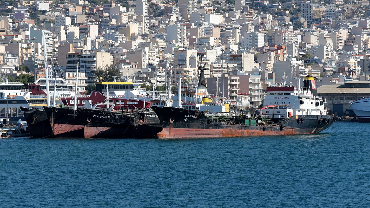 Σορός τυλιγμένη σε σακούλες βρέθηκε στο Πέραμα