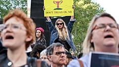 Britisches Parlament für Abtreibung und gleichgeschlechtliche Ehe in Nordirland