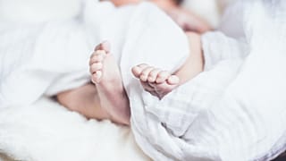 تولد نخستین نوزاد در آمریکای شمالی از رحم اهدایی یک زن فوت شده 
