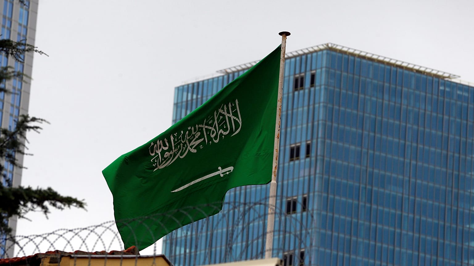 الاتحاد الأوروبي يستعد لنقل السعودية من قائمة غسل الأموال السوداء الى الرمادية