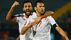 Youssef Msakni e Taha Yassine Khenissi. La Tunisia è in semifinale. 
