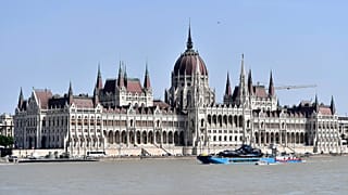 Elbúcsúztatták a Hableány magyar kapitányát és matrózát