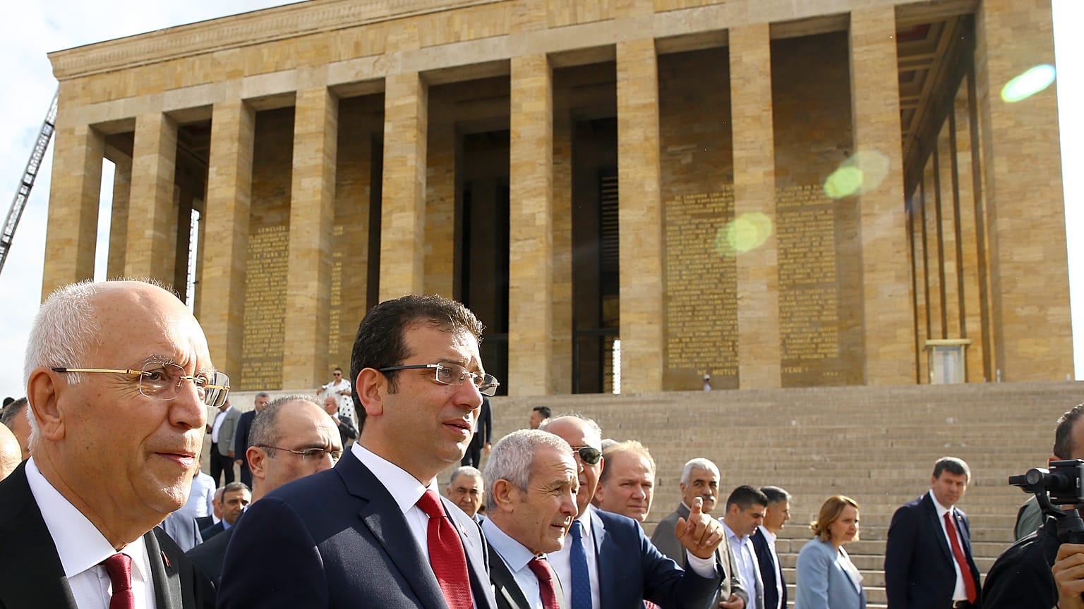 İmamoğlu Anıtkabir'de