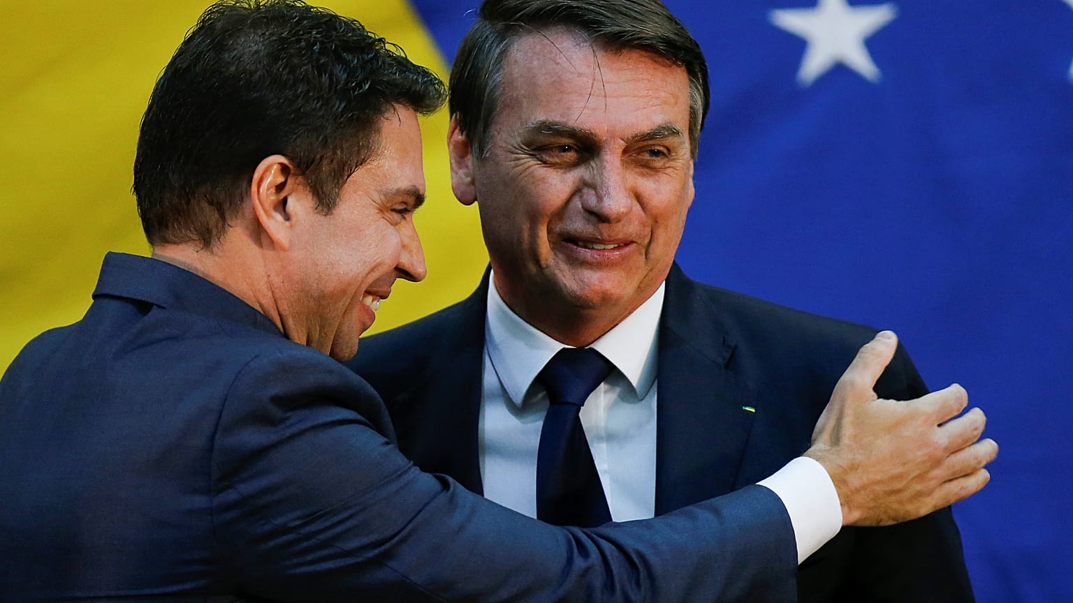 Brezilya Cumhurbaşkanı Bolsonaro oğlunu ABD Büyükelçisi yapmaya hazırlanıyor