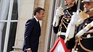 Fransa Cumhurbaşkanı Emmanuel Macron: Hava kuvvetleri bünyesinde uzay komutanlığı kuracağız
