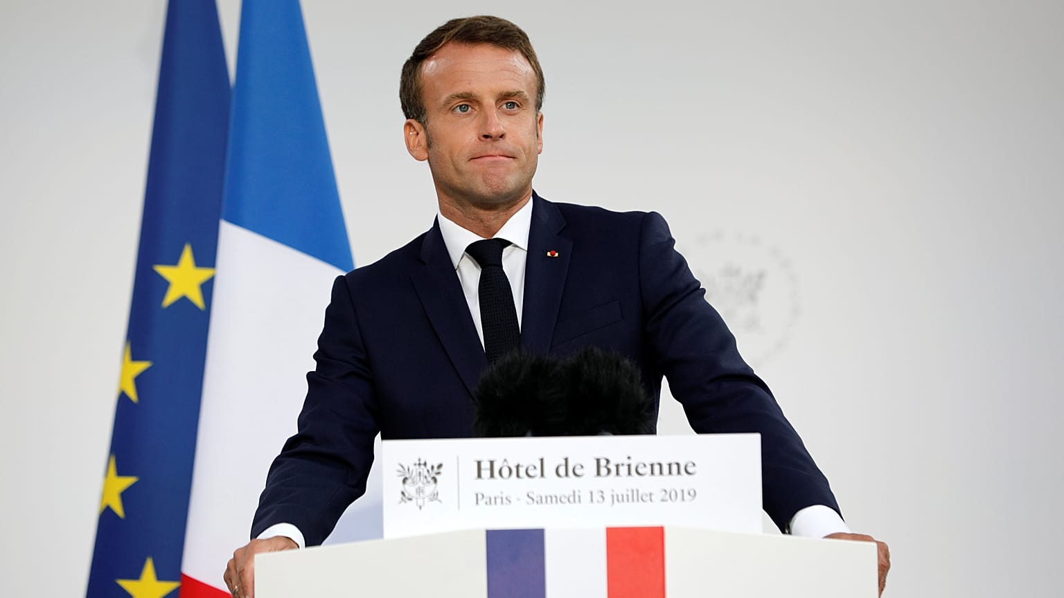 Macron anuncia la creación de un comando espacial