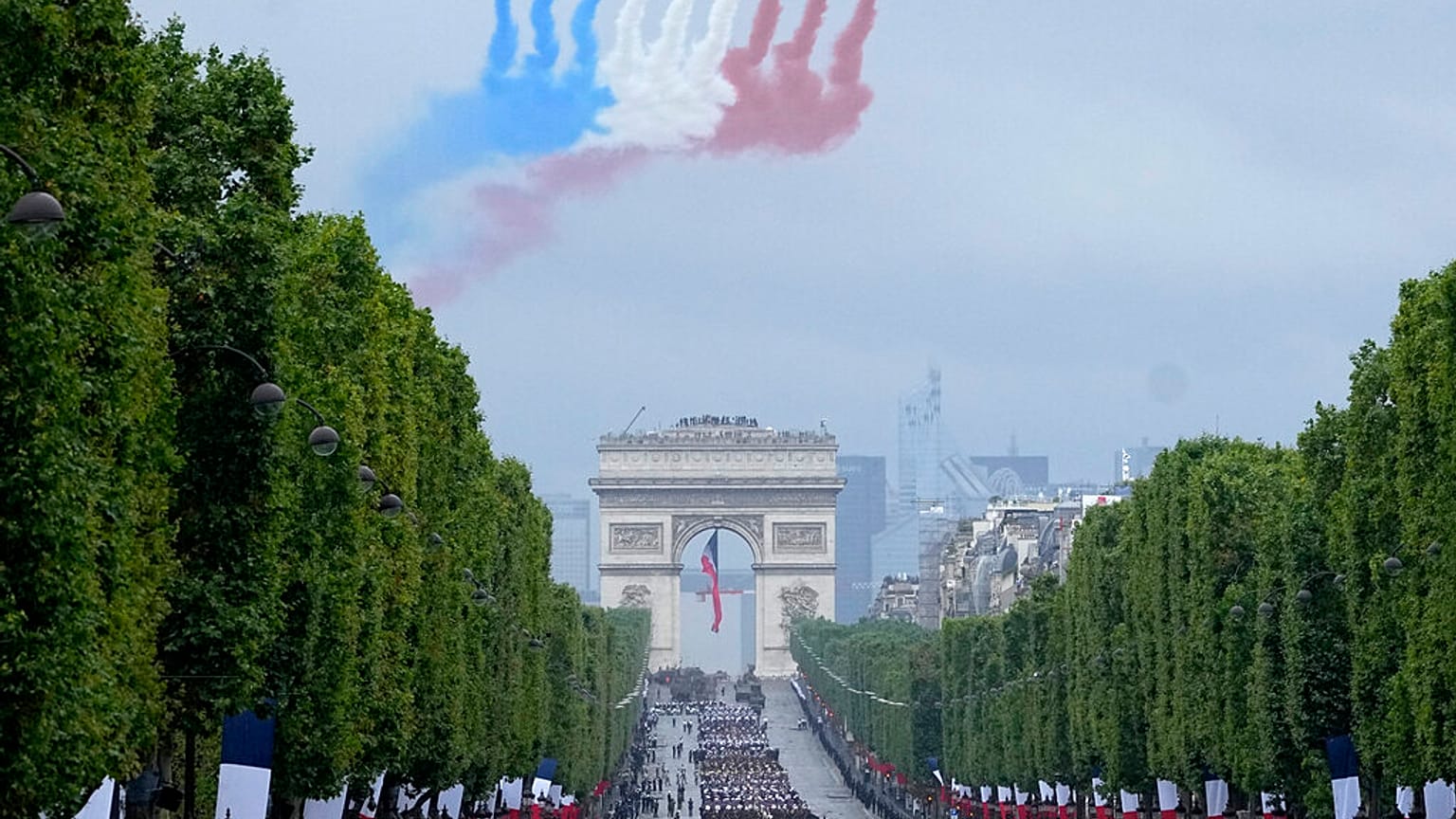 AP Photo/Michel Euler, Pool