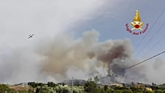 Il rogo nelle campagne della Sardegna centro-orientale