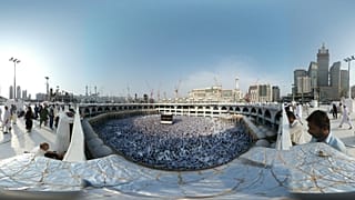 امارات متحده عربی خطاب به قطر: مراسم حج را سیاسی نکنید