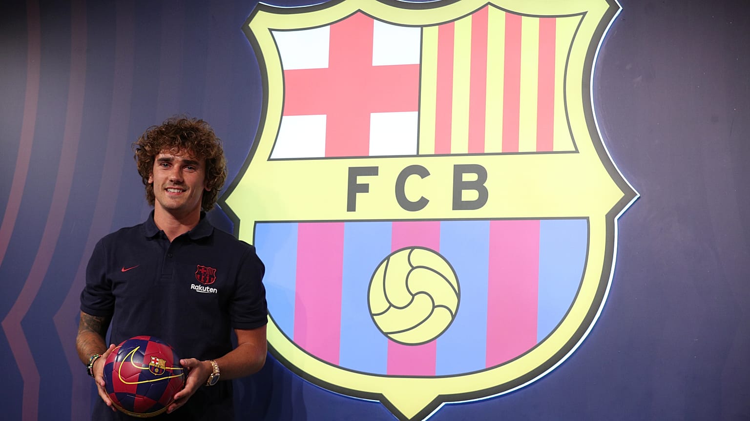 Griezmann 120 milyon euro rekor bedelle Barcelona'ya transfer oldu