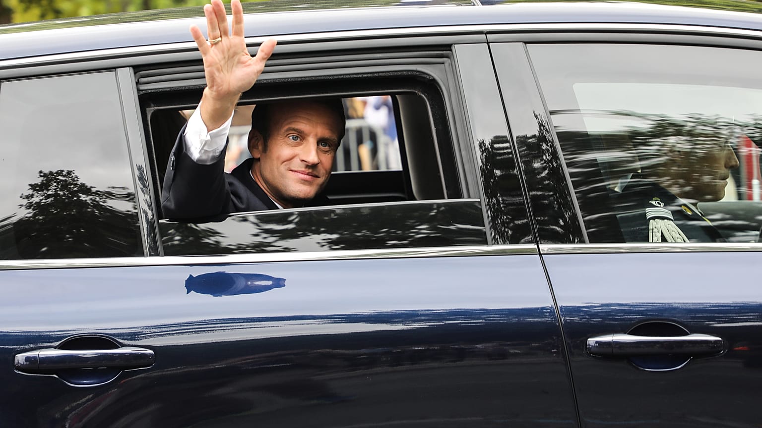 Macron visita a Sérvia