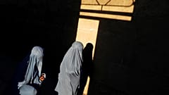 Polícia fecha os olhos a probição de burqas na Holanda