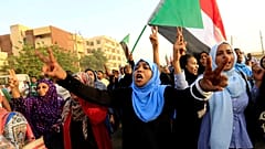 Sudan'da ordu ve sivil koalisyon, iktidarın paylaşımını içeren anlaşma imzaladı