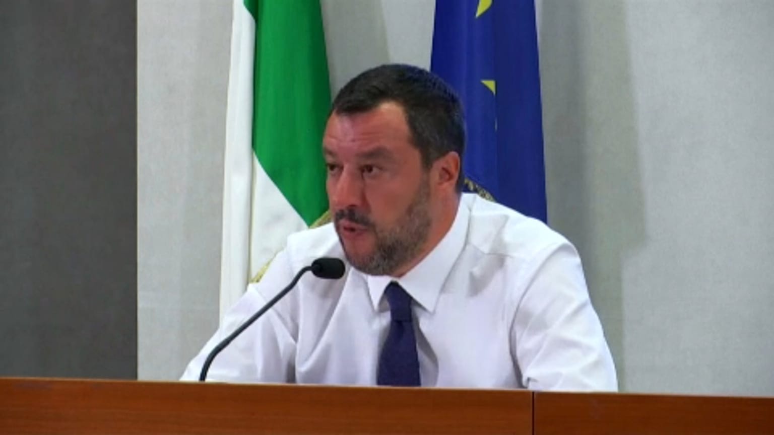 Salvini a parlament előtt tisztázná magát