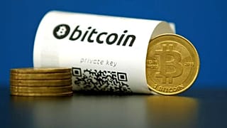 دردسر فیس‌بوک برای بازار ارزرَمزها؛ نرخ بیت‌کوین ۱۳ درصد سقوط کرد