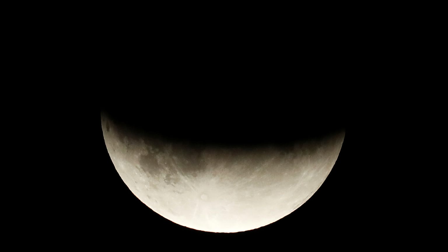 Un momento del eclipse en Berlín