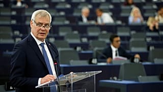 Antti Rinne, Finland