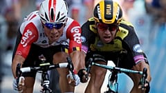Caleb Ewan vince al fotofinish su Dylan Groenewegen. (Tolosa, 17.7.2019).