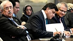 دیوان بین‌المللی دادگستری از پاکستان خواست حکم اعدام افسر هندی را بازنگری کند