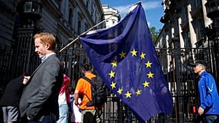 Egymillióhoz közelít a brexit miatt letelepedési engedélyt kérő EU-s polgárok száma
