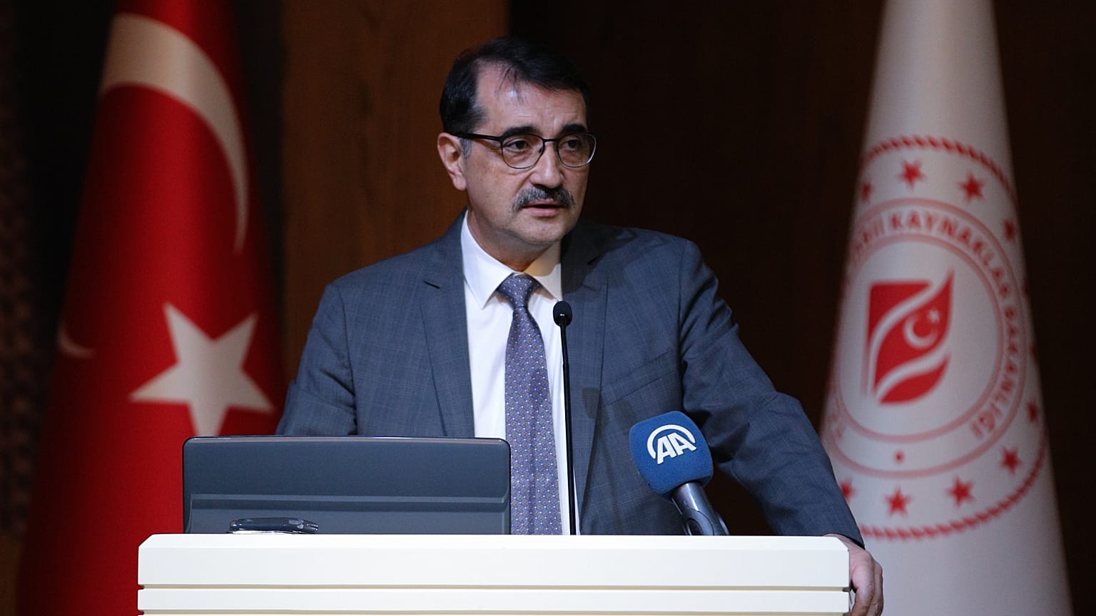 Ντονμέζ: "Δεν υπάρχουν ακόμη ευρήματα στην Αν.Μεσόγειο" - Ξεκινάει γεωτρήσεις και το Γιαβούζ