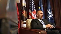 Savaş suçu işlemekle suçlanan Kosova Başbakanı Ramush Haradinaj görevinden istifa etti
