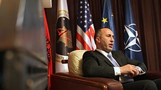 Savaş suçu işlemekle suçlanan Kosova Başbakanı Ramush Haradinaj görevinden istifa etti