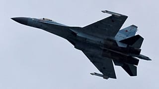 مقاتلة سوخوي 35 الروسية 