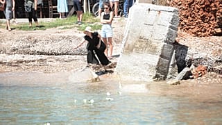 Συγκίνηση στο μνημόσυνο των θυμάτων στο Μάτι
