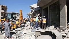 روسيا تنفي مشاركتها في قصف أوقع 20 قتيلا على الأقل بمدينة خاضعة للمعارضة السورية